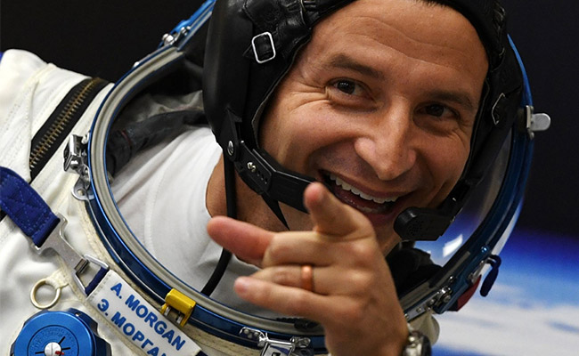 Tracking Santa's Delivery Route? US Astronauts Have You Covered