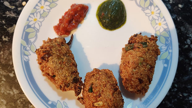 Easy Snacks Recipe: Pair Your Evening Cup Of Chai Or Coffee With These Delish Sooji Cutlets