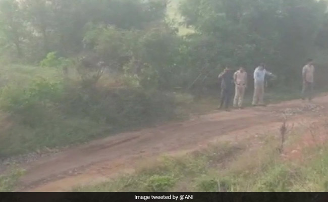 Telangana Encounter Updates: तेलंगाना एनकाउंटर : हाईकोर्ट लिया मामले का संज्ञान, रात 8 बजे हुई विशेष सुनवाई
