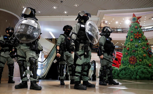 "Doesn't Matter If It's Christmas": Hong Kong Activists Amid Continuing Protests