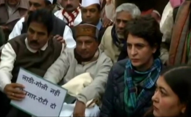 Youth Congress To Hold Torchlight March In Solidarity With Jamia Students In Delhi