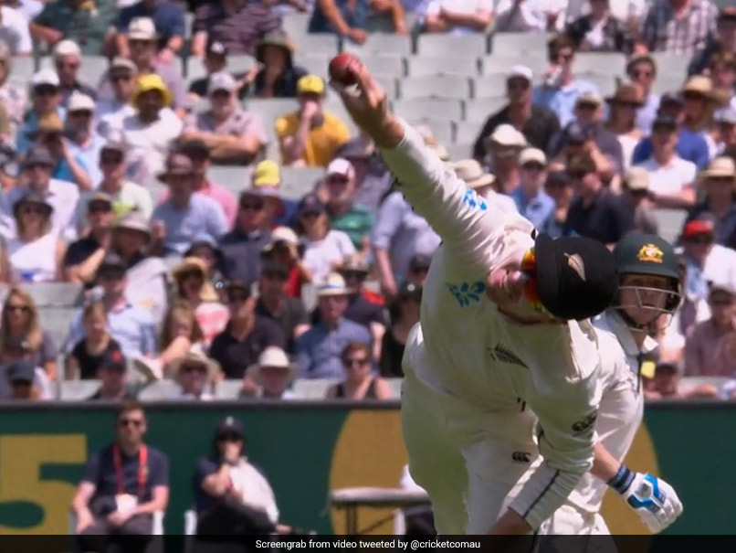 Aus vs Nz 2nd Test: Henry Nicholls ने 'हवा में उड़कर' लपका Steve Smith का कैच, VIDEO