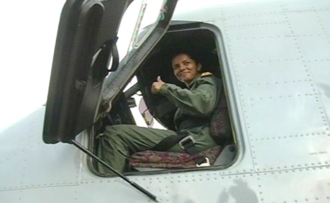 बिहार की लड़की शिवांगी बनीं नौसेना की पहली महिला पायलट, कहा, "घबराएं नहीं, सपनों का पीछा करें"