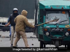 बॉलीवुड एक्टर ने शेयर की फोटो, बोले- पुलिस वाले शांति से खड़े थे, ऑटो इनसे आकर टकराया है...