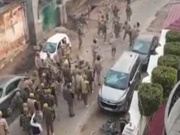 क्या मुकदमों से CAA विरोधी छात्रों को डरा रही है पुलिस? क्या मुकदमों से CAA विरोधी छात्रों को डरा रही है पुलिस?