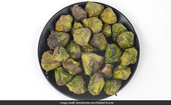 Singhadas are a rich source of antioxidants, vitamins and minerals