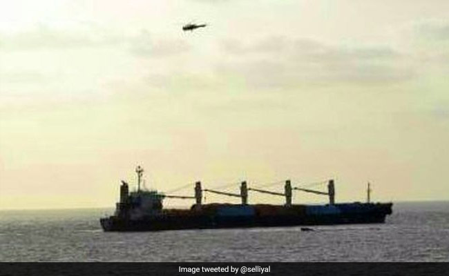 अफ्रीका के पश्चिमी तट के पास समुद्री लुटेरों ने 20 भारतीयों को किया अगवा