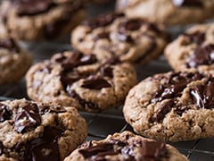 High-Protein Diet: Try These Chocolate Chip Oat Biscuits For Your Next Tea-Time Break High-Protein Diet: Try These Chocolate Chip Oat Biscuits For Your Next Tea-Time Break