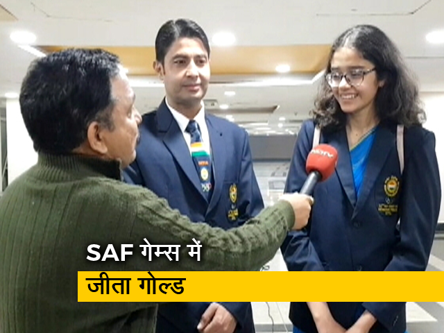 15 साल की अनुष्का ने सिर्फ गोल्ड ही नहीं जीता बल्कि दिल भी, बता रहे हैं विमल मोहन