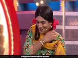 'द कपिल शर्मा शो' नहीं बल्कि इस कार्यक्रम में हुई गुत्थी की एंट्री, कदम रखते ही मचाया धमाल- देखें Video 'द कपिल शर्मा शो' नहीं बल्कि इस कार्यक्रम में हुई गुत्थी की एंट्री, कदम रखते ही मचाया धमाल- देखें Video