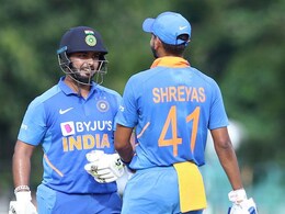 India vs West Indies 1st ODI: होप व हेटमायर के शतकों ने दिलायी विंडीज को 8 विकेट से जीत India vs West Indies 1st ODI: होप व हेटमायर के शतकों ने दिलायी विंडीज को 8 विकेट से जीत