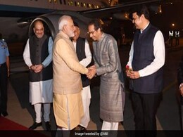 Uddhav Thackeray Meets PM Modi For First Time Since Becoming Chief Minister Uddhav Thackeray Meets PM Modi For First Time Since Becoming Chief Minister
