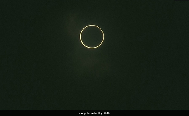 Solar Eclipse 2019: 'रिंग ऑफ फायर' की तरह दिखा सूर्य ग्रहण, भारत सहित दुनिया के कई हिस्सों में देखा गया