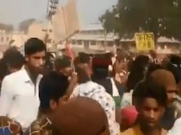 मध्य प्रदेश में भी CAA और NRC का विरोध, 52 में से 44 जिलों में धारा 144 लगी मध्य प्रदेश में भी CAA और NRC का विरोध, 52 में से 44 जिलों में धारा 144 लगी