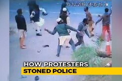 Citizenship Law Protests In Delhi: CCTV Footage Shows Protesters Stoning Cops Citizenship Law Protests In Delhi: CCTV Footage Shows Protesters Stoning Cops