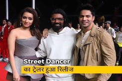Street Dancer के Trailer में भारत-पाकिस्तान में डांस की टक्कर, क्रिकेट खेलते दिखे इब्राहिम Street Dancer के Trailer में भारत-पाकिस्तान में डांस की टक्कर, क्रिकेट खेलते दिखे इब्राहिम