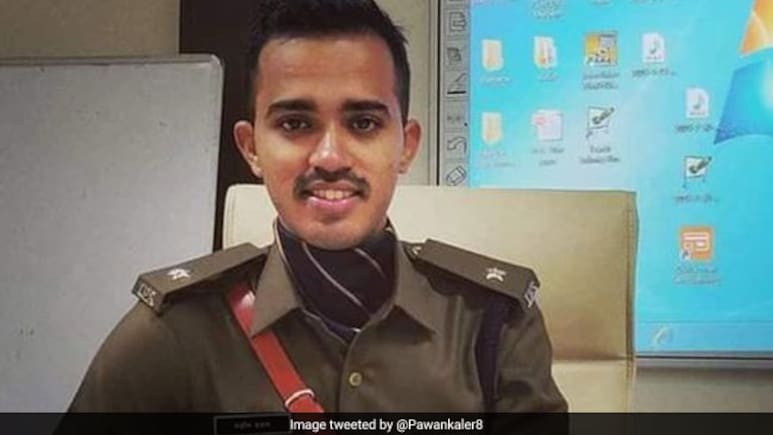 परीक्षा देने जाते समय हुआ एक्सीडेंट, लेकिन नहीं मानी हार..आज हैं देश के सबसे युवा IPS अधिकारी, जानिए इनका नाम
