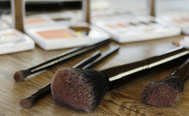 Dirty Makeup Brushes Can Cost You Your Life. Yes, Really