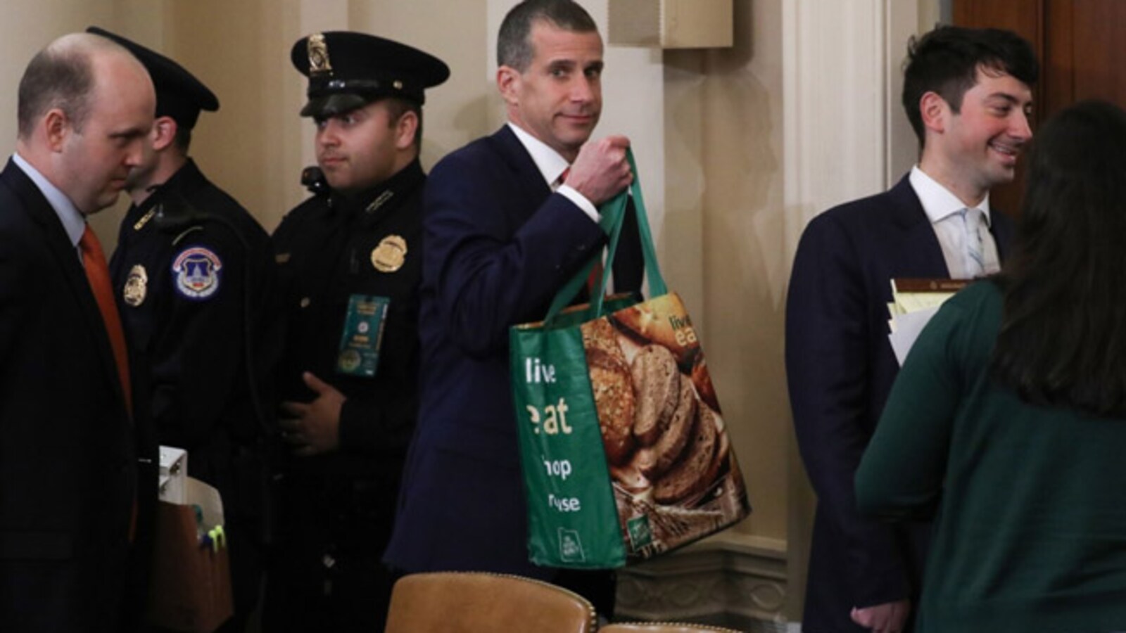 Stephen R Castor Stephen Castor, Donald Trump Attorney, Mocked For Using Bag Of Fresh ...