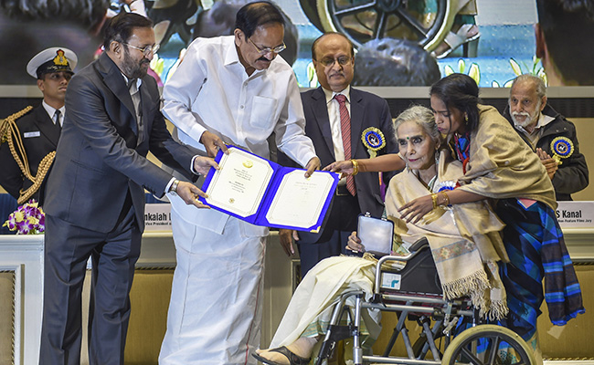 National Film Awards: Wheelchair-Bound Surekha Sikri Says, 'It Makes Me So Happy'