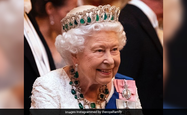 Royal Job Alert: Queen Elizabeth Is Looking For A Social Media Director On LinkedIn
