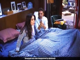 अक्षय कुमार की फिल्म 'गुड न्यूज' के सेट से अनदेखा Video आया सामने, करीना कपूर का यूं उड़ा मजाक अक्षय कुमार की फिल्म 'गुड न्यूज' के सेट से अनदेखा Video आया सामने, करीना कपूर का यूं उड़ा मजाक