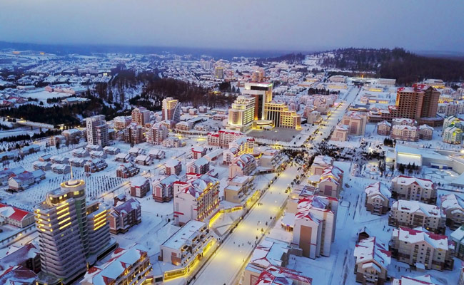 North Korea's Kim Jong Un Unveils Newly-Reconstructed "Utopia" Town