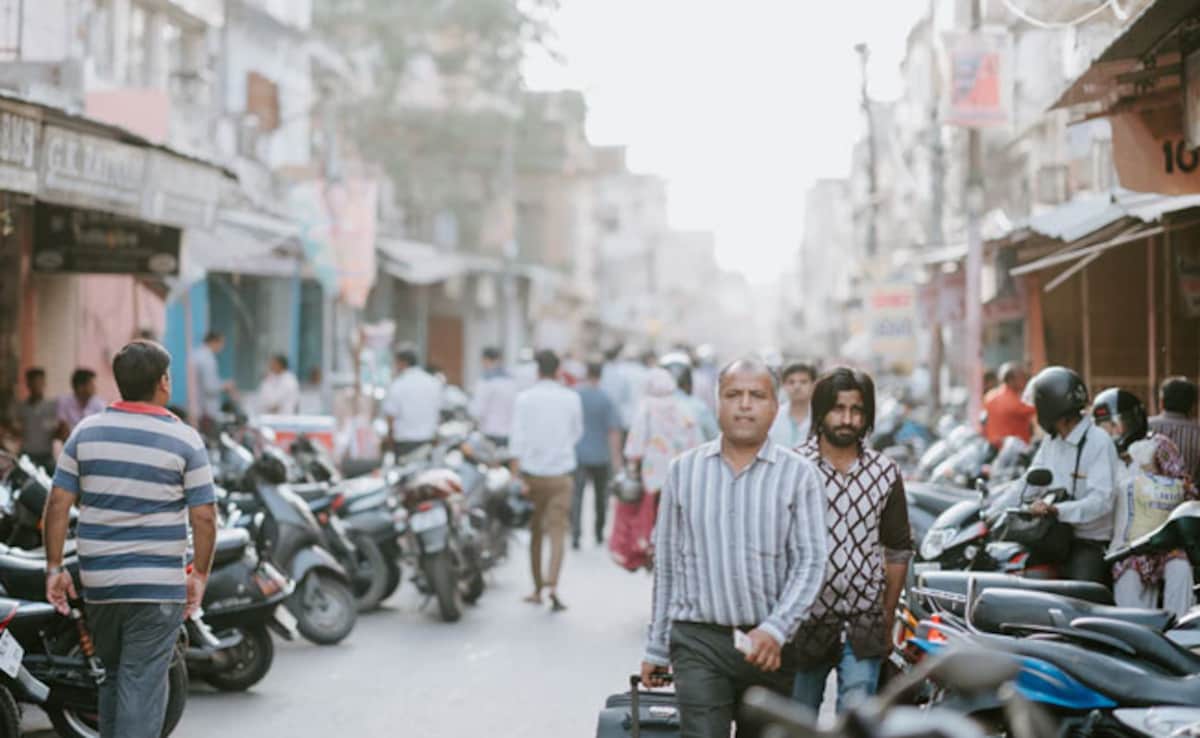 Ню Делхи The World Bank on Wednesday lowered India s growth