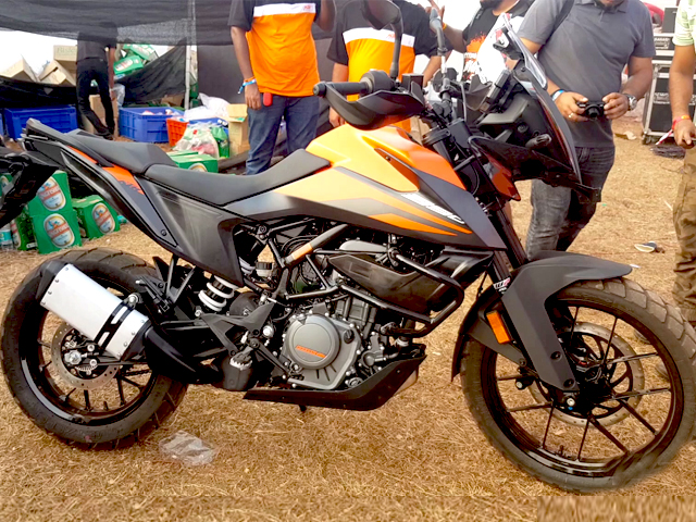 First Look: KTM 390 Adventure