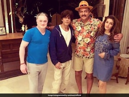 Michael Vaughan Comments On Ravi Shastri's Picture With Shah Rukh Khan, Raveena Tandon Michael Vaughan Comments On Ravi Shastri's Picture With Shah Rukh Khan, Raveena Tandon