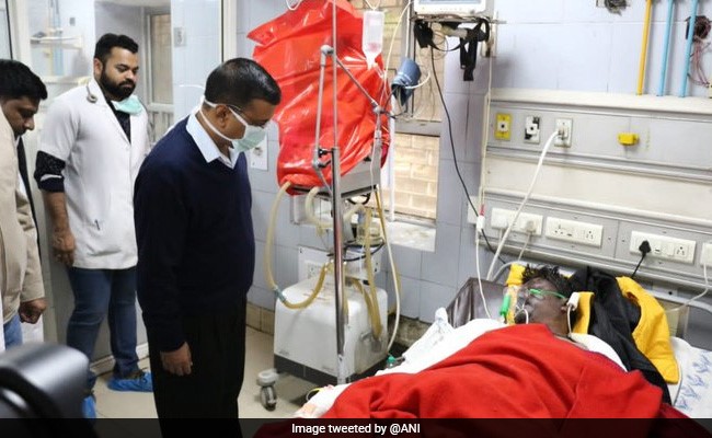 Delhi Fire: सीएम केजरीवाल ने किया मृतकों के परिजनों को 10-10 और घायलों को 1-1 लाख रुपये मदद का ऐलान