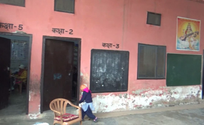 In Haryana Government School, 160 Students From 5 Classes Sit In 2 Rooms