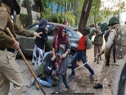 Citizenship Act Protests Updates: जामिया के हिरासत में लिए गए सभी छात्रों को छोड़ा गया, दिल्ली पुलिस के पीआरओ ने दी जानकारी Citizenship Act Protests Updates: जामिया के हिरासत में लिए गए सभी छात्रों को छोड़ा गया, दिल्ली पुलिस के पीआरओ ने दी जानकारी