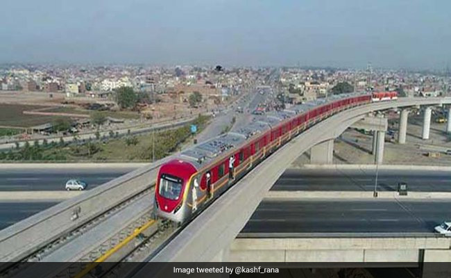 पाकिस्तान की पहली Metro Train का ट्रायल रन लाहौर शहर में शुरू