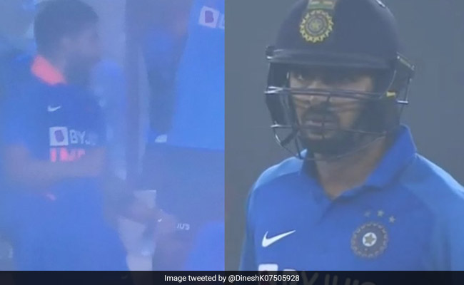 IND vs WI: शारदुल ठाकुर ने जड़ा छक्का और सीट से उछल पड़े विराट कोहली, देखें जीत का शानदार VIDEO