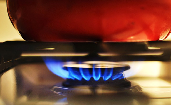 Top 3-Burner Gas Stoves: 8 Options From Amazon For Under Rs 5,000