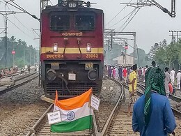 नागरिकता कानून के खिलाफ हिंसक प्रदर्शन के बीच बंगाल के कुछ हिस्सों में इंटरनेट सेवा बंद नागरिकता कानून के खिलाफ हिंसक प्रदर्शन के बीच बंगाल के कुछ हिस्सों में इंटरनेट सेवा बंद