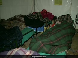 Homeless Move To Night Shelters As Chilly Winds Grip Delhi Homeless Move To Night Shelters As Chilly Winds Grip Delhi