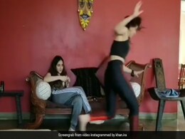 आमिर खान की बेटी इरा खान को मिली ऐसी खुशी, लगीं इधर से उधर भागने- देखें Video आमिर खान की बेटी इरा खान को मिली ऐसी खुशी, लगीं इधर से उधर भागने- देखें Video