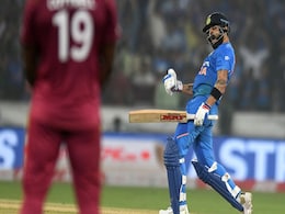 विराट कोहली ने ट्विटर पर मचाया धमाल, धोनी पर किया था ऐसा ट्वीट जिसको मिले खूब Re-Tweet विराट कोहली ने ट्विटर पर मचाया धमाल, धोनी पर किया था ऐसा ट्वीट जिसको मिले खूब Re-Tweet