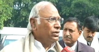 कांग्रेस नेता मल्लिकार्जुन खड़गे ने कोरोना संकट पर पीएम को लिखा खत, दिए 6 अहम सुझाव