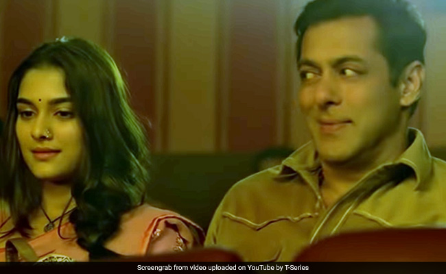 <i>Dabangg 3</i> Song <i>Naina Lade</i> Is All About Salman Khan And Saiee Manjrekar's Innocent Love Story