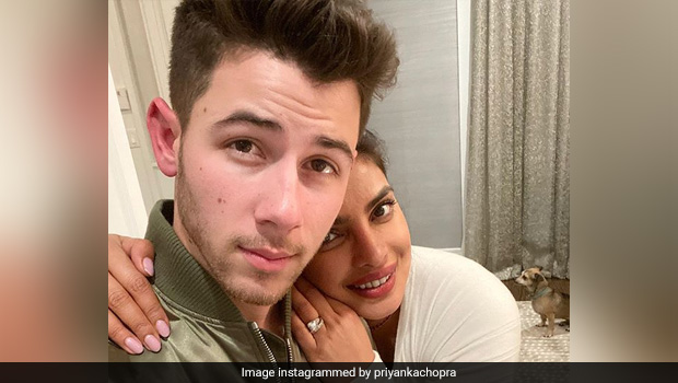 Priyanka Chopra And Nick Jonas Celebrated Christmas By Decorating Cookies (Watch Video)