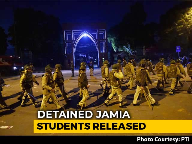 Delhi's Jamia Becomes War Zone Amid Clashes, Detained Students Released