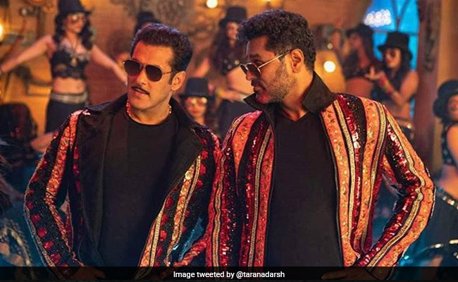 <I>Dabangg 3</I> Box Office Collection Day 10: Salman Khan's Film, At Rs 137 Crore, 'Hit By' Akshay Kumar's Good Newwz