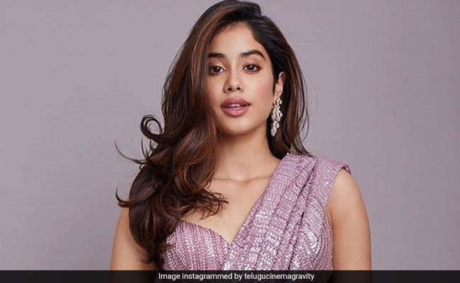 2020 Fashion Trends: सीक्वन साड़ी से लेकर लैदर ड्रेस तक, 2020 में होगा ये फैशन