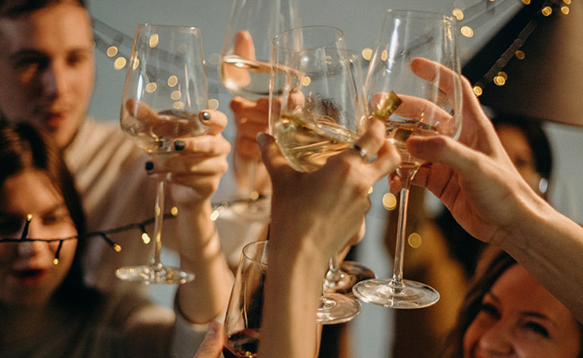 Here are some tips to detoxify after a big party night