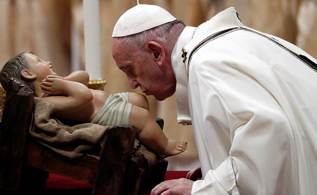 "Don't Let Church Failings Distance You From God": Pope Francis On Christmas Eve