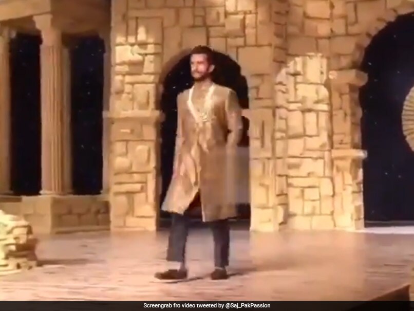 "Shame": Pakistan Fans Vent Fury As Injured Hassan Ali Walks The Ramp "Shame": Pakistan Fans Vent Fury As Injured Hassan Ali Walks The Ramp