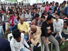 बिहार के नियोजित शिक्षकों के बहाने लोकतंत्र का सत्य बिहार के नियोजित शिक्षकों के बहाने लोकतंत्र का सत्य